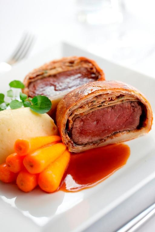 The George Hotel & Monty'S Cheltenham Ngoại thất bức ảnh